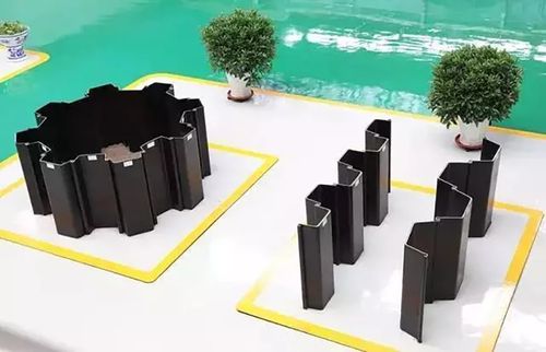 "津西钢板桩产品质量好,确保了我们的工期,真是城市建设中的利器